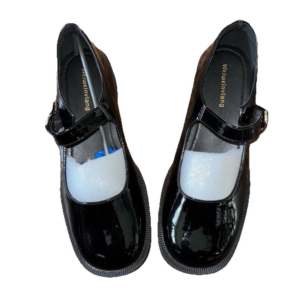 Black Flats with Glossy Finish and Strap Korean Mary Jane Size 8.5